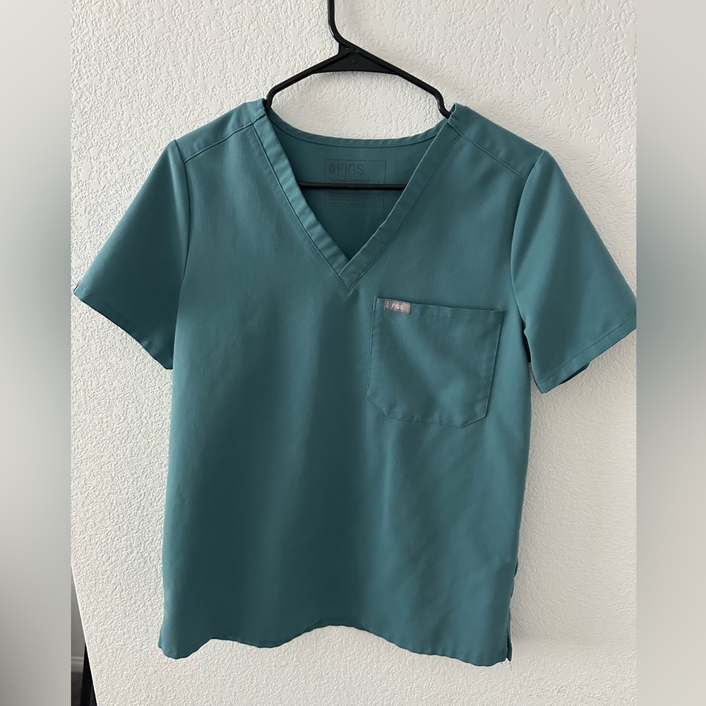Hydrogreen Figs Scrub Top
